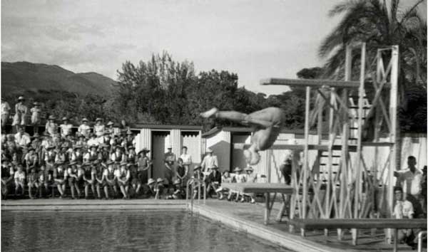 1954 Ann Ross Umtali Pool